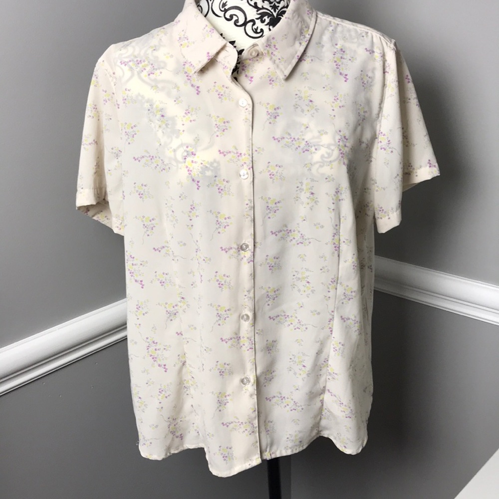 Laura Scott petite XL flower button up tee
